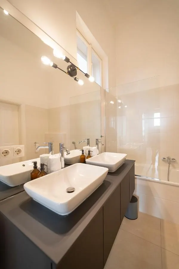 Apartment Josef'S Home I Premium Suite I Quiet & Central Vienna